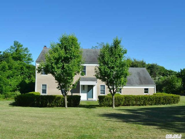 94 W Farm Rd