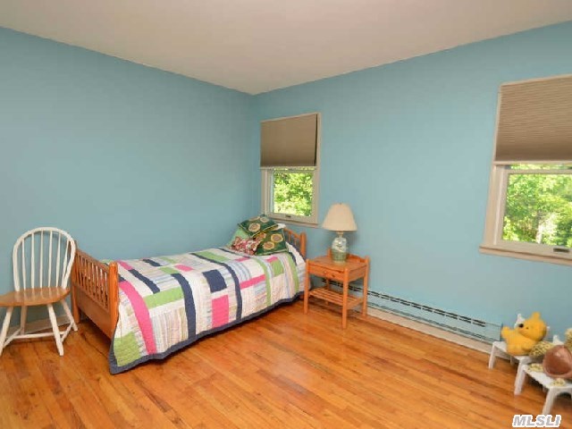 94 W Farm Rd