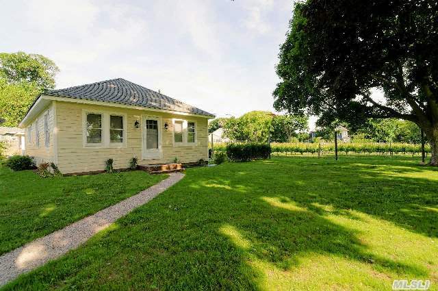 985 Boisseau Ave