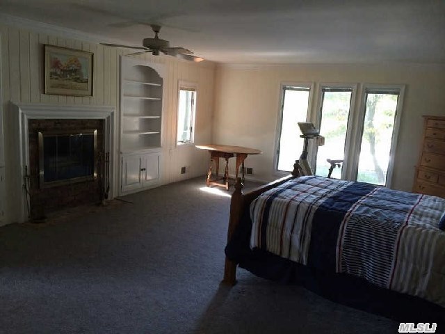 1280 Bayberry Rd