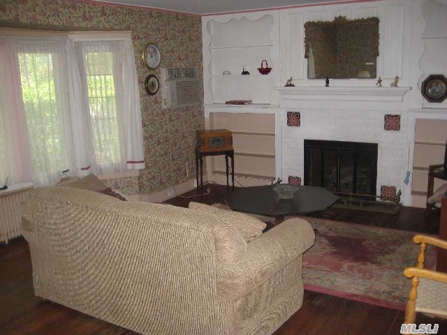 25 Mechanic St