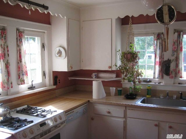 25 Mechanic St