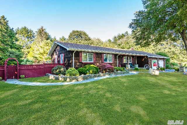 305 Leeward Dr