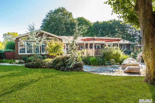 305 Leeward Dr