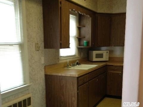 36 Herricks Ln