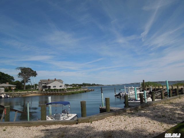 52 Bay Harbor Rd