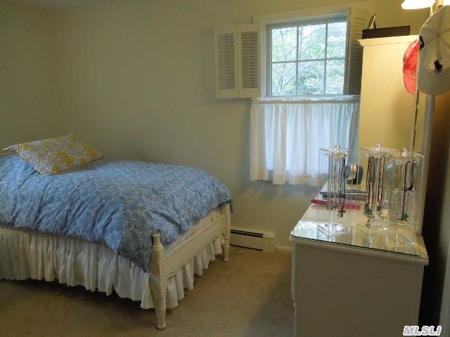 52 Bay Harbor Rd