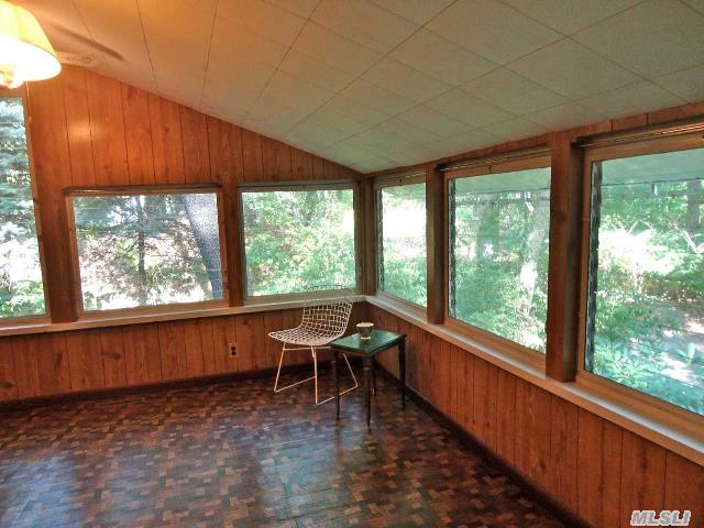 530 Sylvan Dr