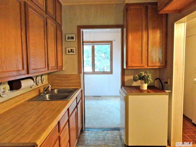 530 Sylvan Dr
