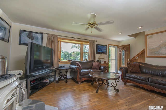 605 Bay Shore Rd