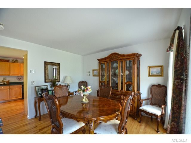 619 Rocky Point Rd