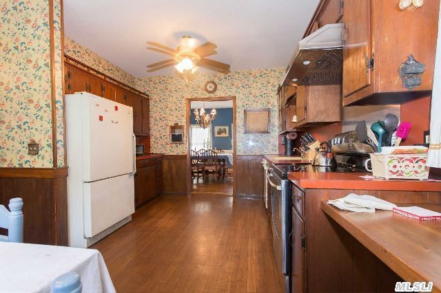 6925 Nassau Point Rd