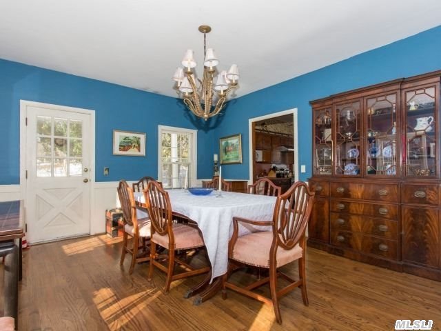 6925 Nassau Point Rd