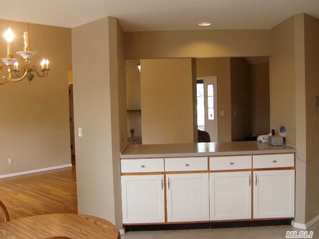 9 Lorraine Ct