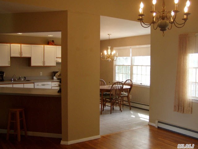 9 Lorraine Ct