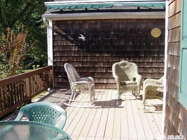 9 Lorraine Ct