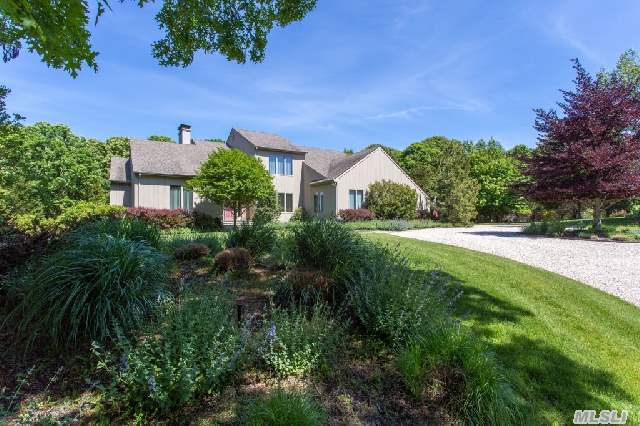 9390 North Bayview Rd