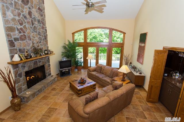 9390 North Bayview Rd