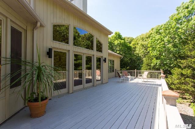 9390 North Bayview Rd