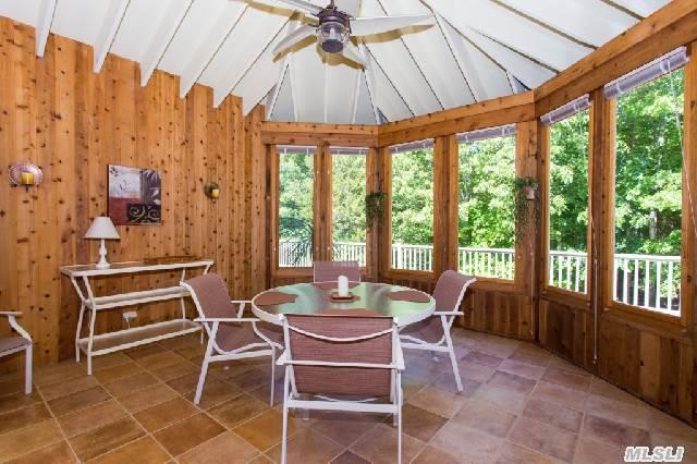 9390 North Bayview Rd