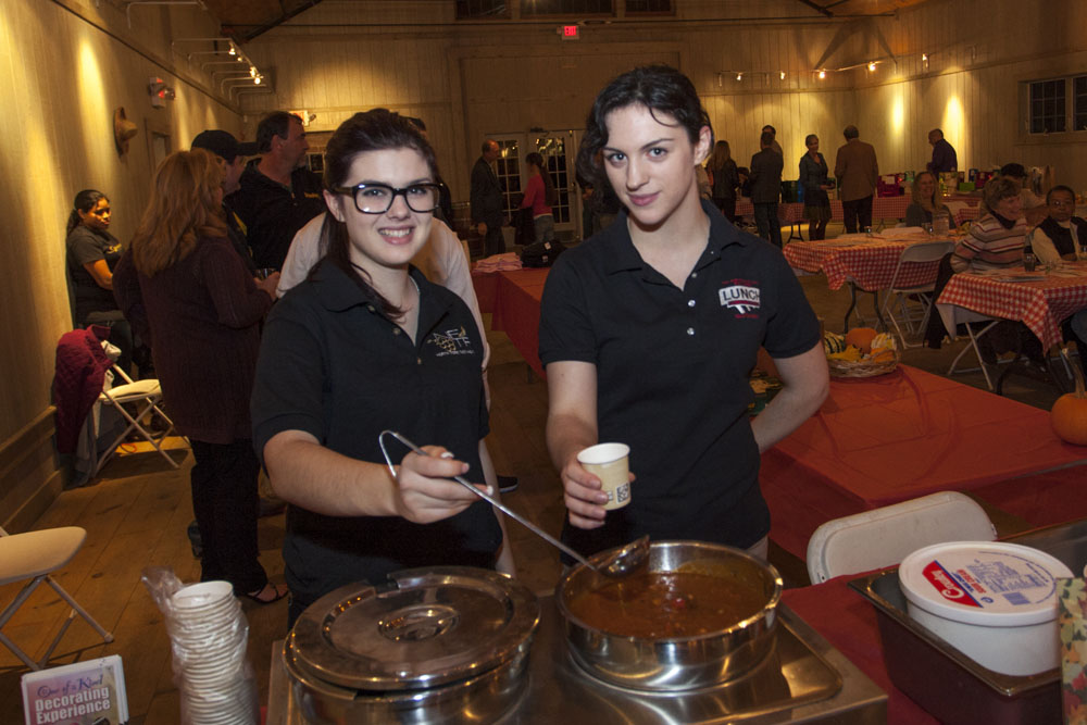 Jerilyn Toole and Christina Ragone from Lobster Roll Northside. (Credit: Katharine Schroeder)