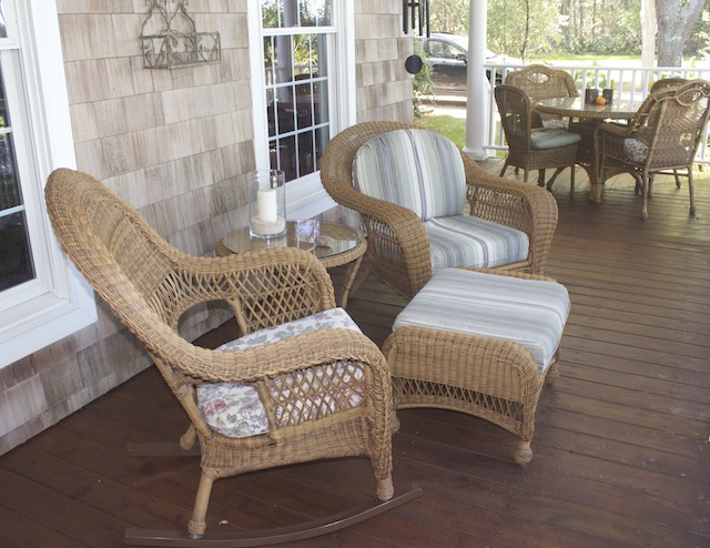 harvest inn porch