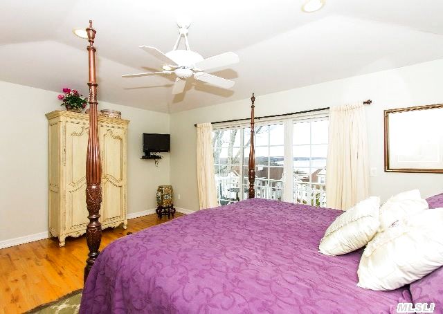 10 Tall Tree Cir