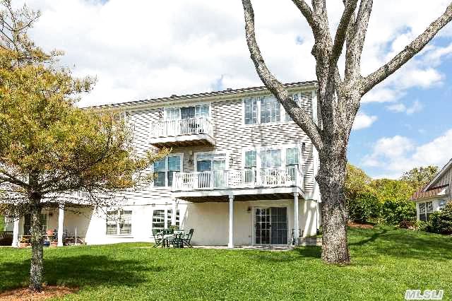 10 Tall Tree Cir