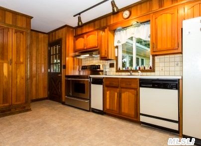135 Case Rd