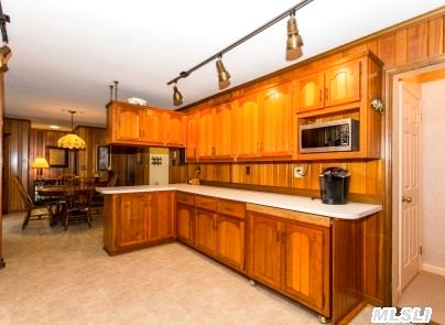 135 Case Rd
