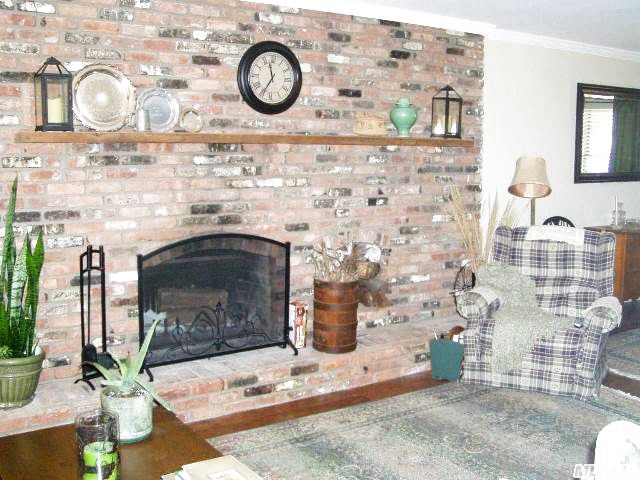 184 Phillips Ln