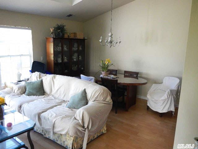 36 Summerfield Ln
