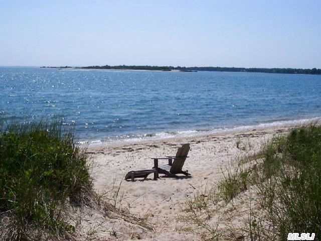 47 Peconic Ave