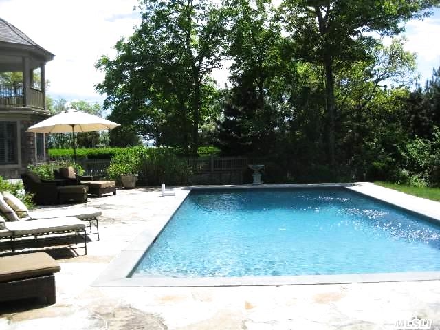 47 Peconic Ave