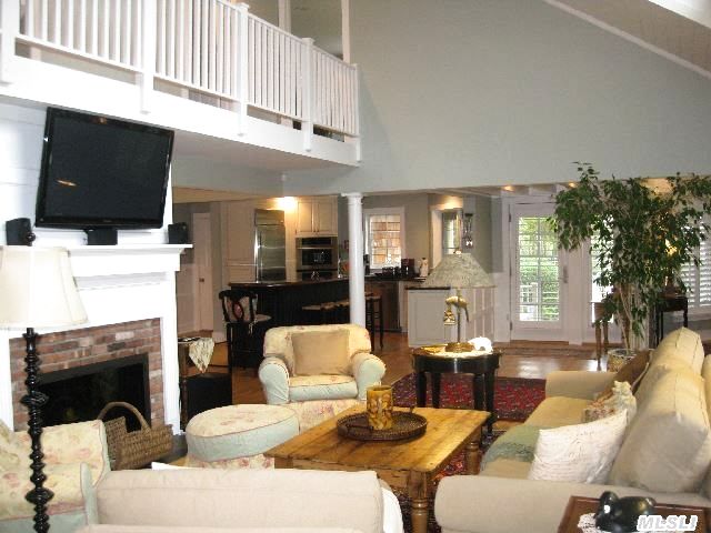 47 Peconic Ave