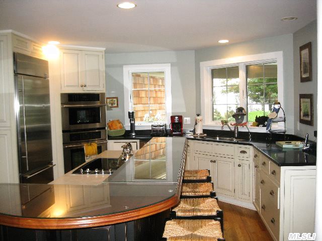 47 Peconic Ave