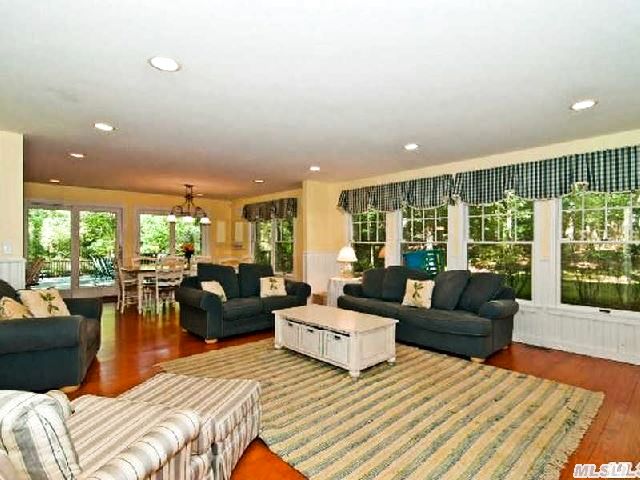 5700 Nassau Point Rd