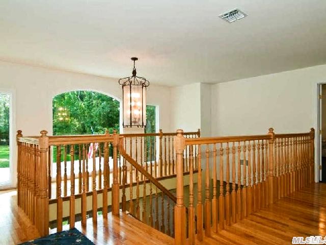 5700 Nassau Point Rd
