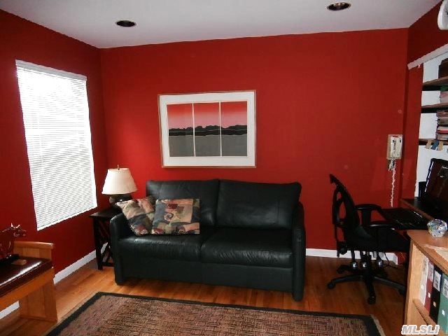 7 Lakeview Ct