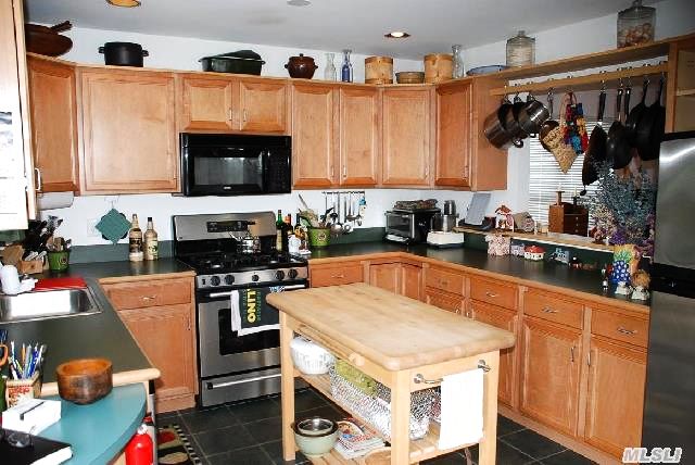 7 Lakeview Ct