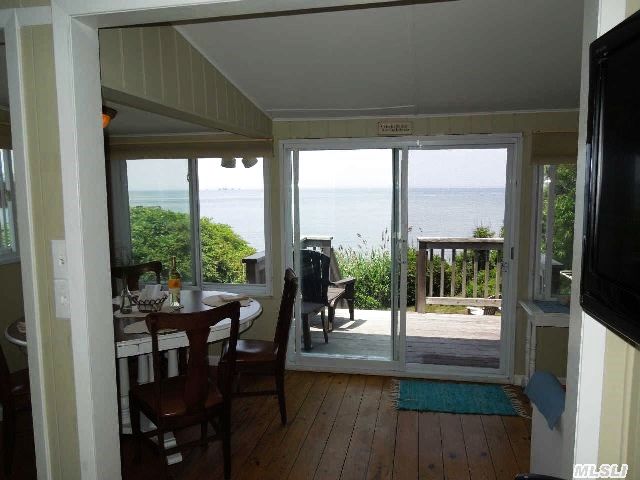 888 Sound Shore Rd