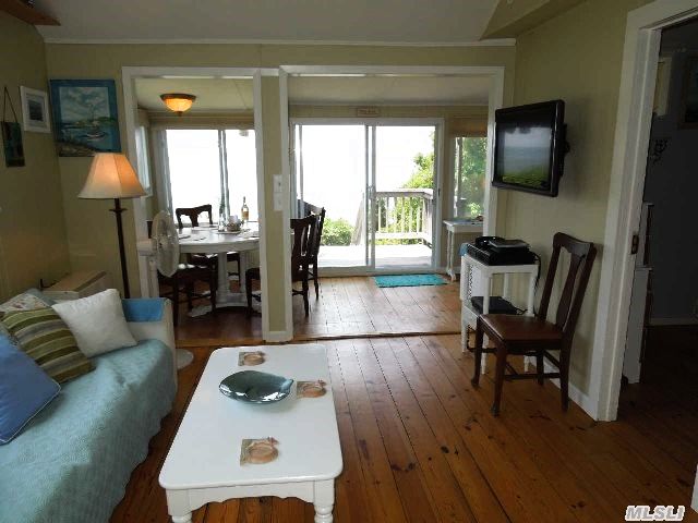 888 Sound Shore Rd