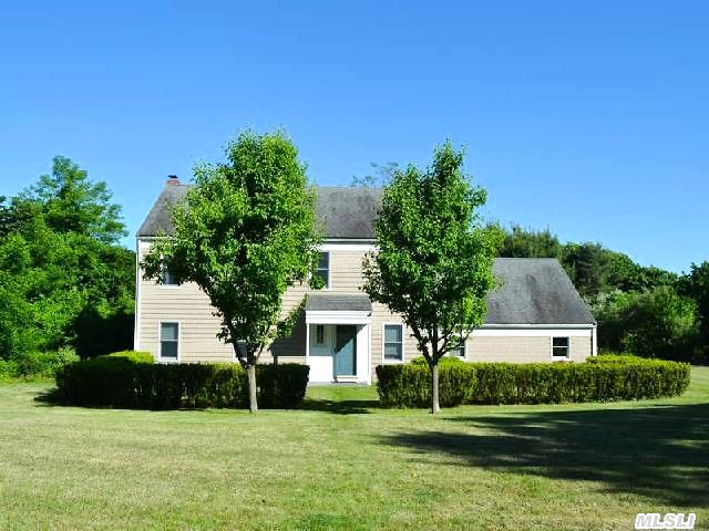 94 W Farm Rd
