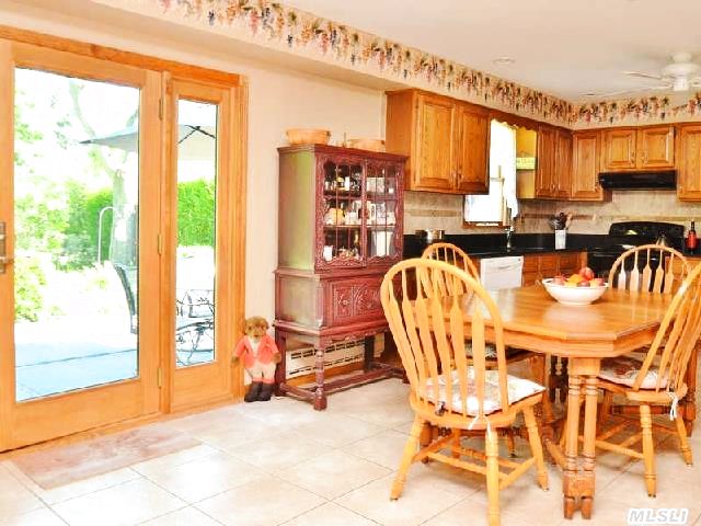 94 W Farm Rd