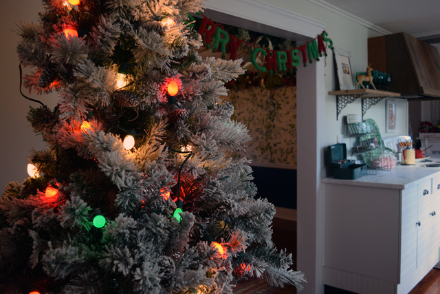 The kitchen by Lori Guyer of White Flower Farm House. (Credit: Vera Chinese)
