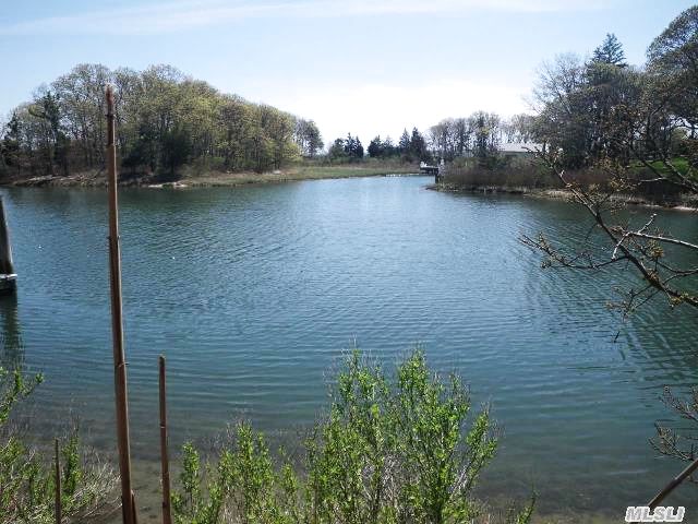 Bayberry Rd