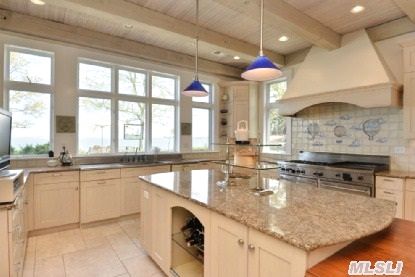 9775 Nassau Point Rd