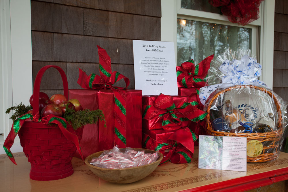 Holiday_House_ss_01