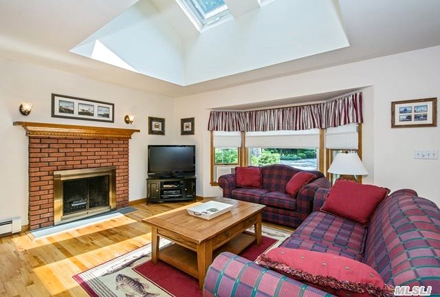 1110 Brigantine Dr