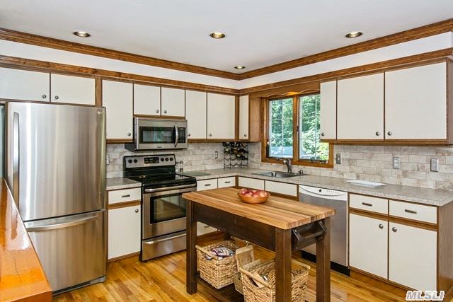 1110 Brigantine Dr